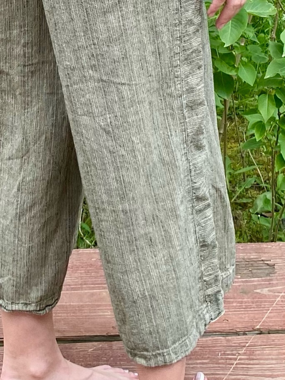 Anthropologie Capris. Olive With Black Pinstripe Wide Leg Linen Blend Size XS - Picture 5 of 15